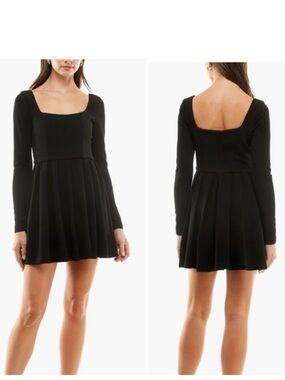 WAYF Jourdan Sloane Mini Dress Womens Long Sleeve
Pleated Black